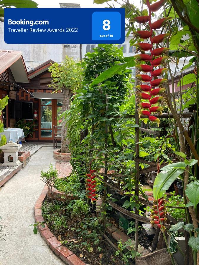 Noom Guesthouse Лопбурі Екстер'єр фото